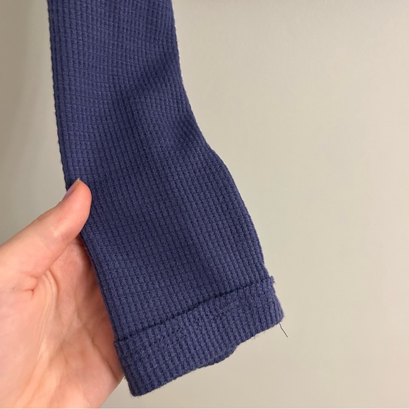 Free People We The Free Bondi Waffle Thermal Bubble Hem Top Blue - Picture 3 of 7